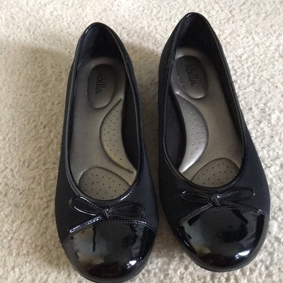 abella black flats